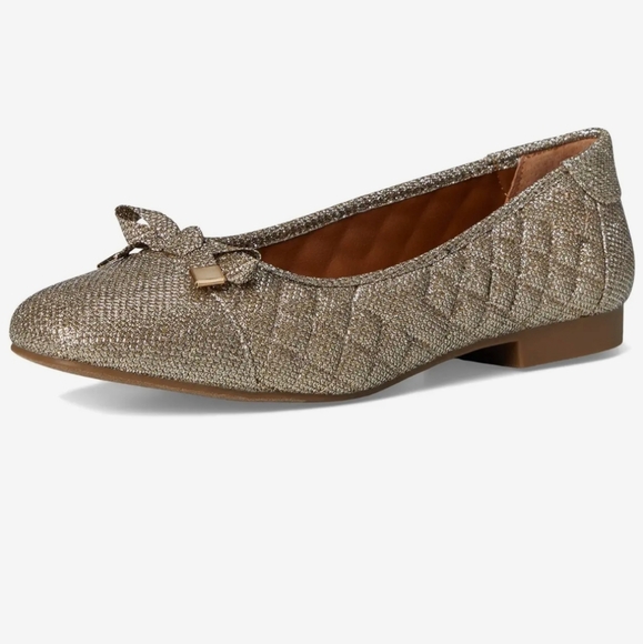 BRAND NEW WHITE MOUNTAIN BONNIE WOMEN'S QUILTED BOWNOT FLAT - Picture 1 of 16